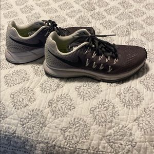 Nike Pegasus zoom sneaker